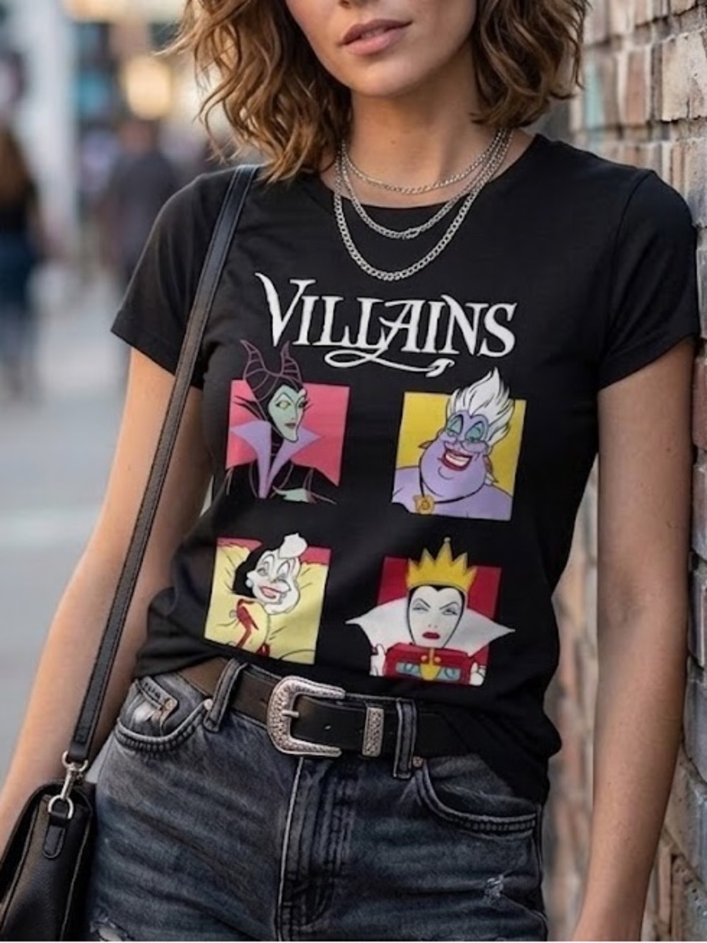 Disney Villains Graphic Tee Size S | Maleficent Ursula Cruella Evil Queen